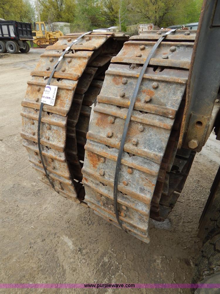 image for item H3446 Assorted Caterpillar 963 parts