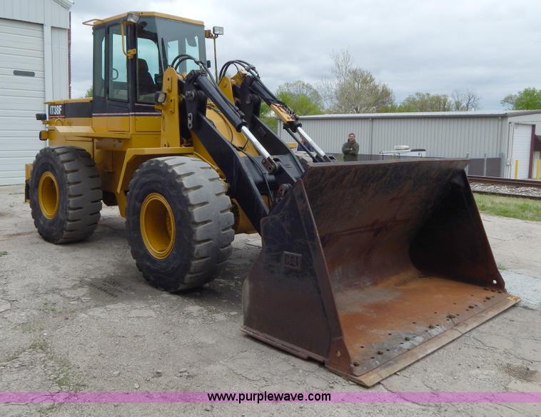 image for item H3447 1996 Caterpillar IT38F wheel loader