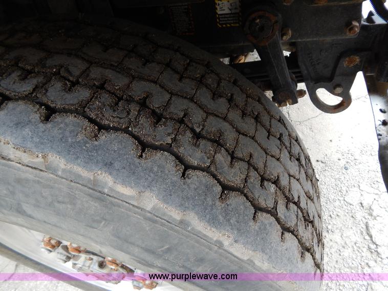 image for item H3448 1997 Mack RD688S dump truck