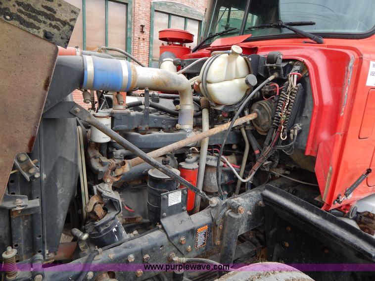 image for item H3448 1997 Mack RD688S dump truck