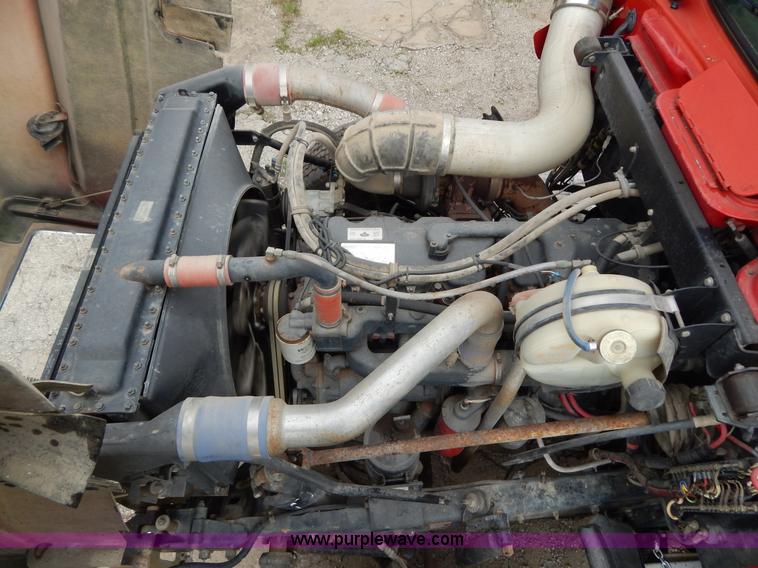 image for item H3448 1997 Mack RD688S dump truck