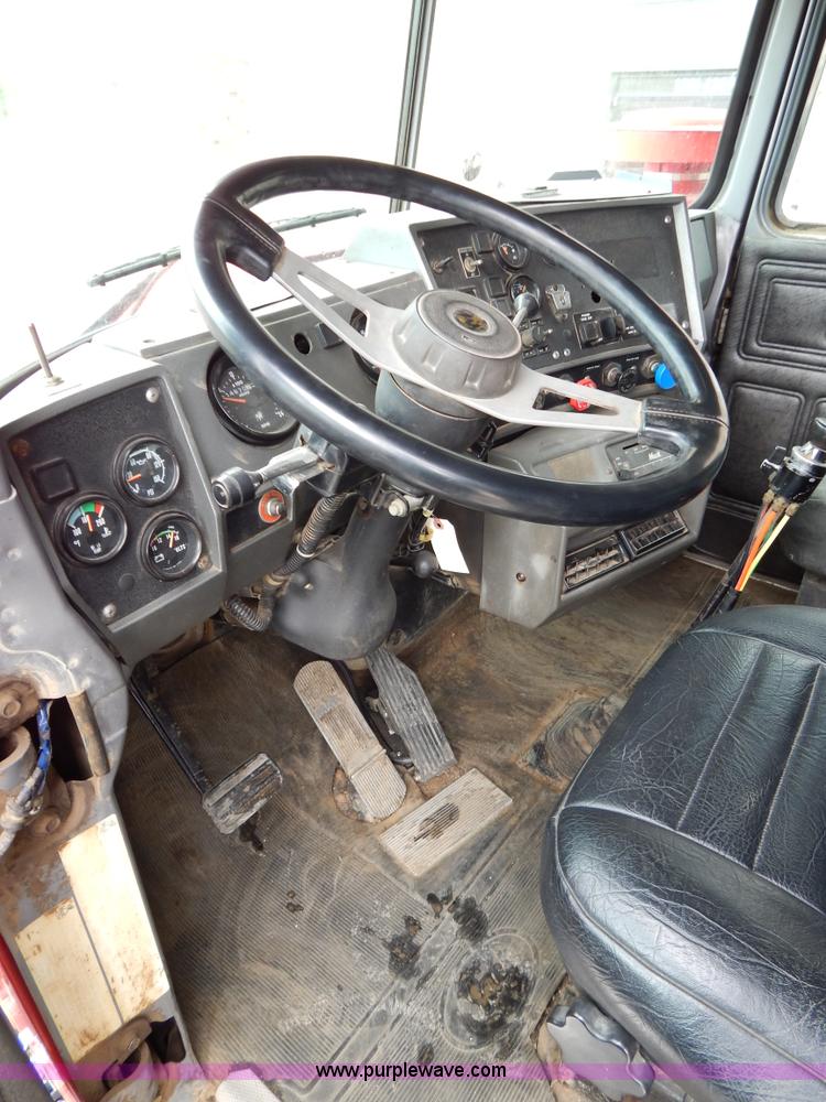 image for item H3448 1997 Mack RD688S dump truck