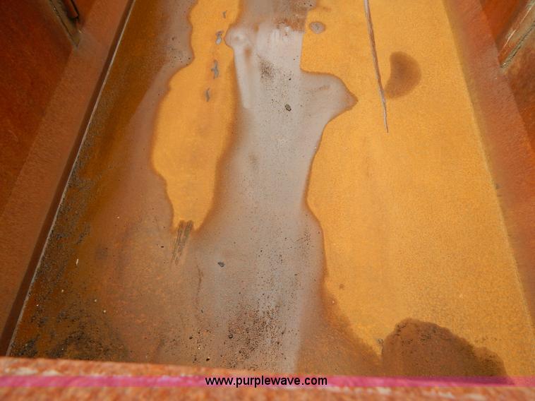 image for item H3448 1997 Mack RD688S dump truck