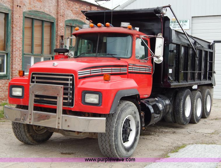 image for item H3449 1996 Mack RD688S triple axle dump truck