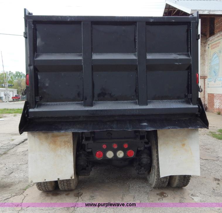 image for item H3449 1996 Mack RD688S triple axle dump truck