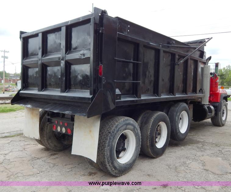image for item H3449 1996 Mack RD688S triple axle dump truck