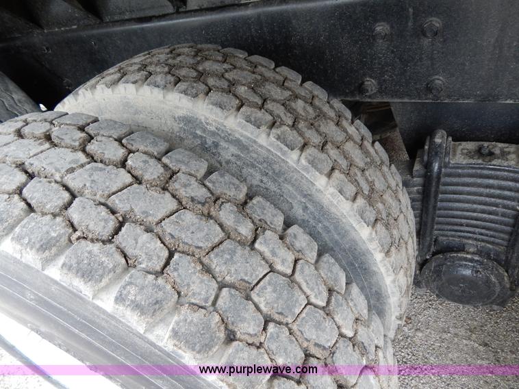 image for item H3449 1996 Mack RD688S triple axle dump truck