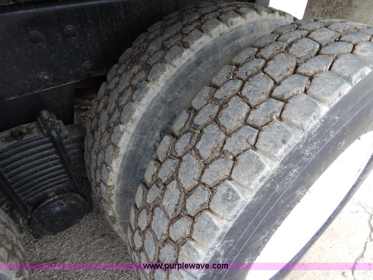 image for item H3449 1996 Mack RD688S triple axle dump truck