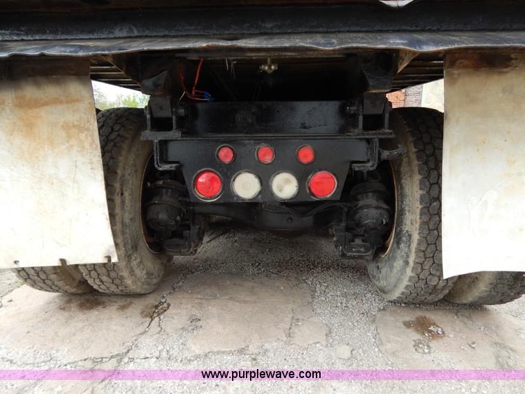 image for item H3449 1996 Mack RD688S triple axle dump truck