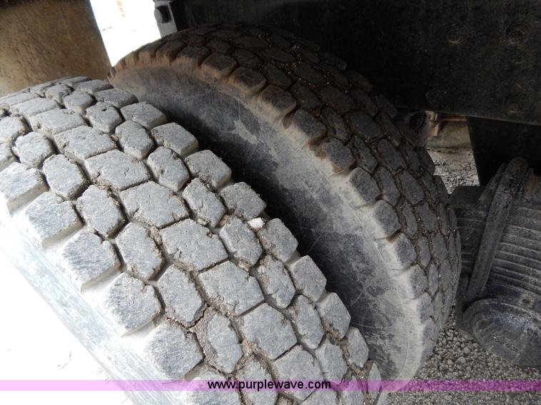 image for item H3449 1996 Mack RD688S triple axle dump truck