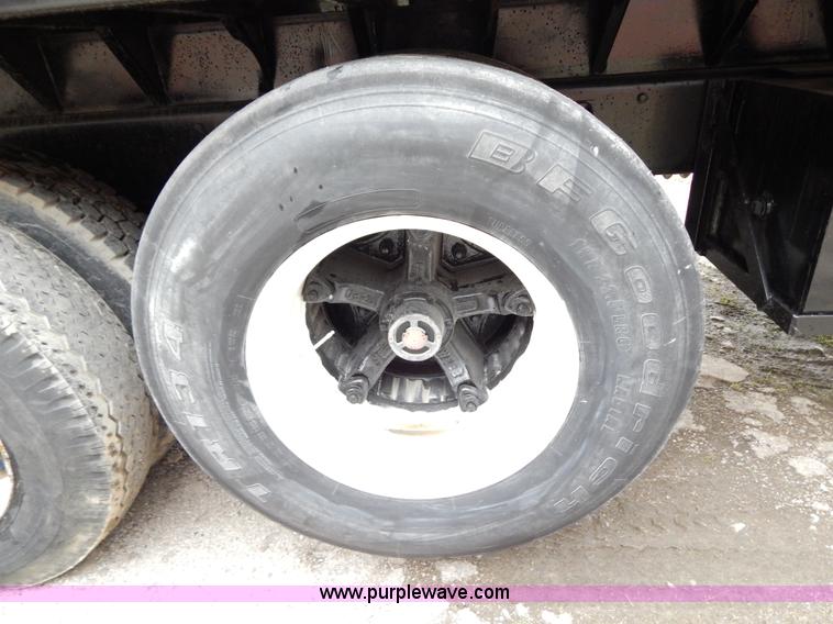 image for item H3449 1996 Mack RD688S triple axle dump truck