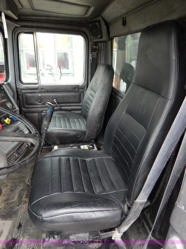 image for item H3449 1996 Mack RD688S triple axle dump truck