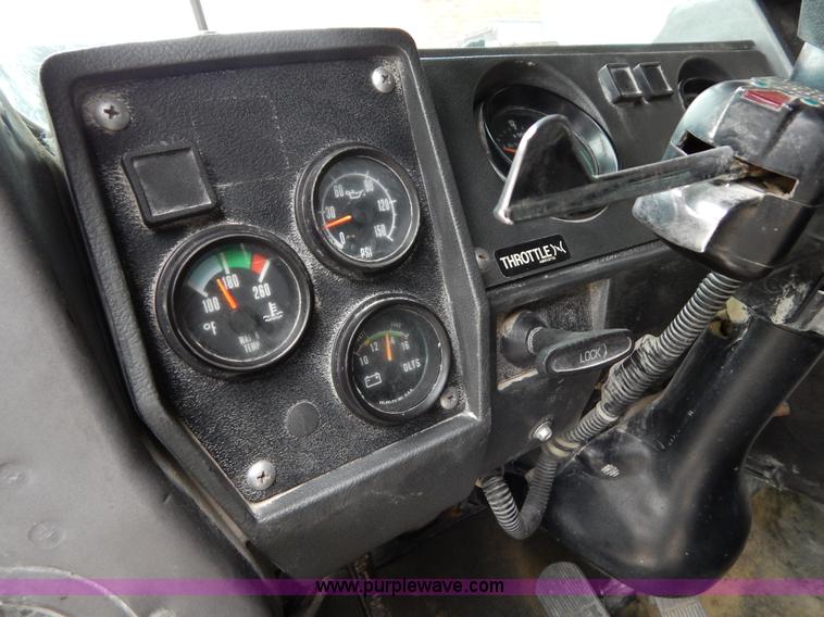 image for item H3449 1996 Mack RD688S triple axle dump truck