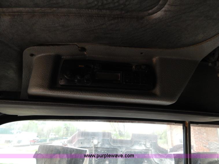 image for item H3449 1996 Mack RD688S triple axle dump truck