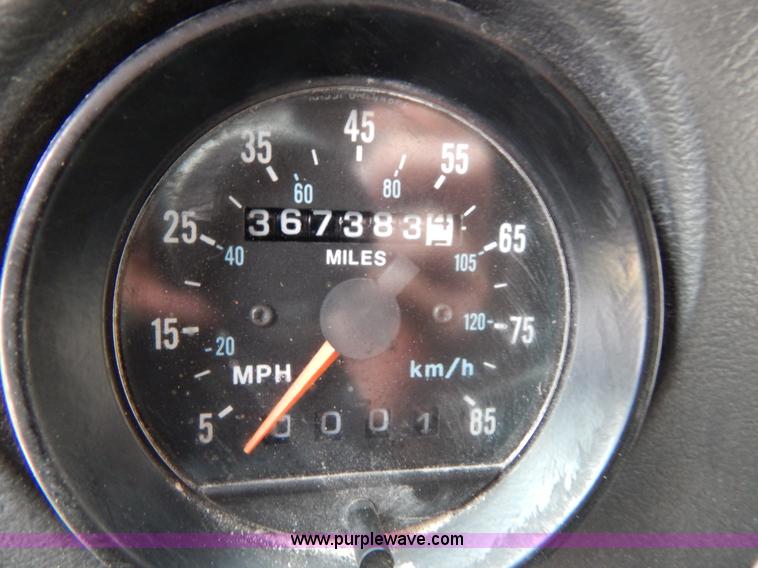 image for item H3449 1996 Mack RD688S triple axle dump truck