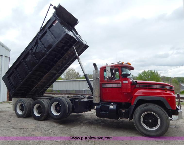 image for item H3449 1996 Mack RD688S triple axle dump truck
