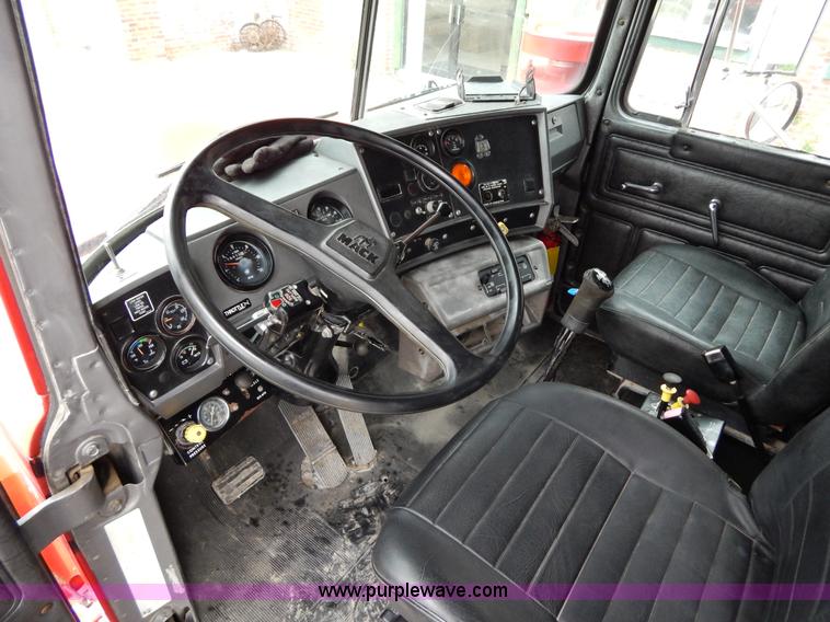 image for item H3450 1993 Mack RD690S triple axle dump truck