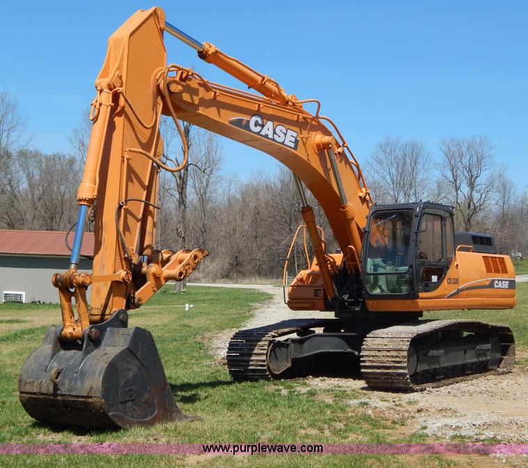 image for item H3456 2005 Case CX330 excavator