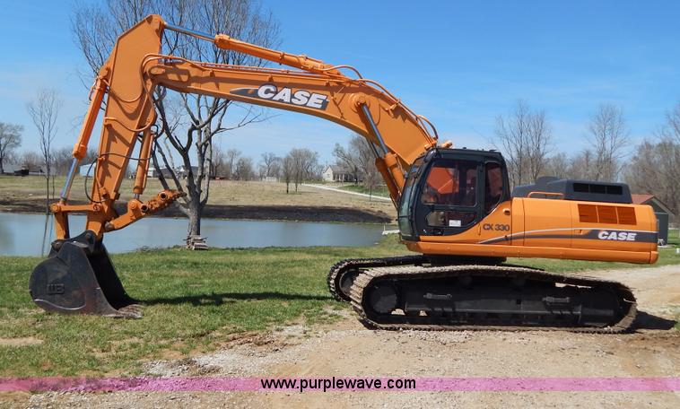 image for item H3456 2005 Case CX330 excavator