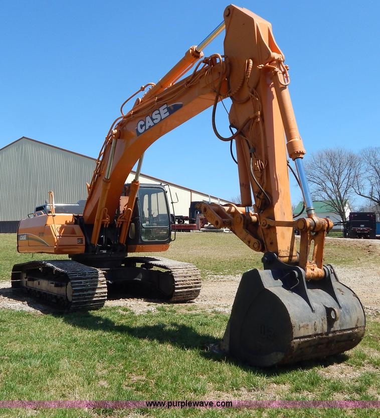 image for item H3456 2005 Case CX330 excavator