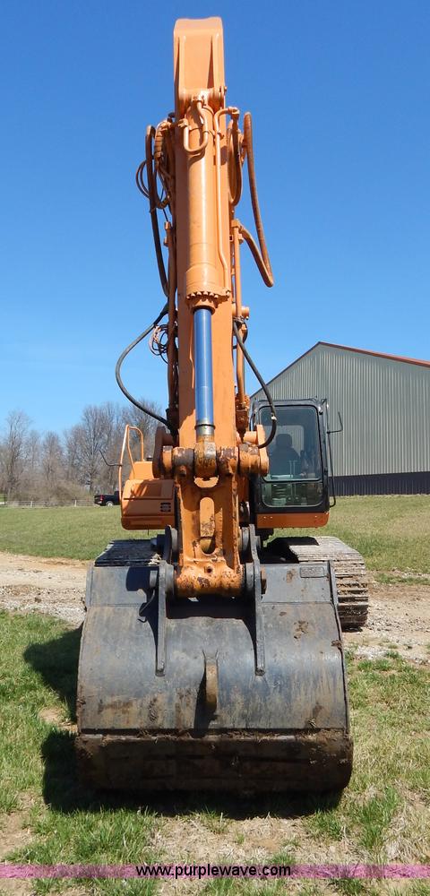 image for item H3456 2005 Case CX330 excavator