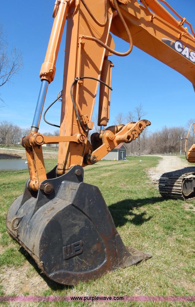 image for item H3456 2005 Case CX330 excavator