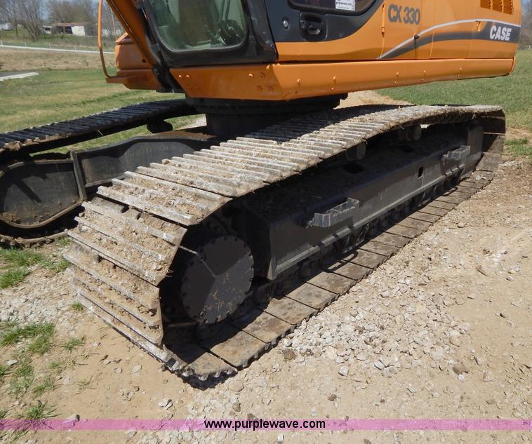 image for item H3456 2005 Case CX330 excavator