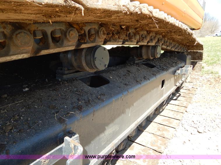 image for item H3456 2005 Case CX330 excavator