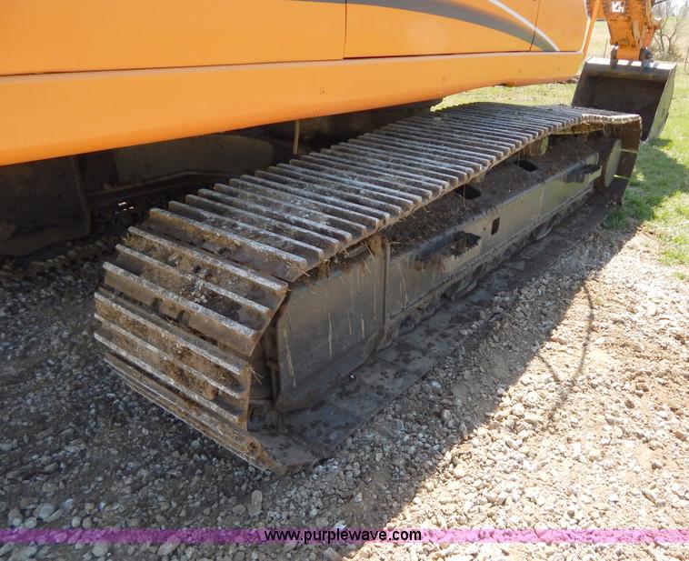 image for item H3456 2005 Case CX330 excavator