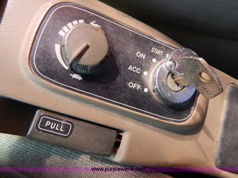 image for item H3456 2005 Case CX330 excavator