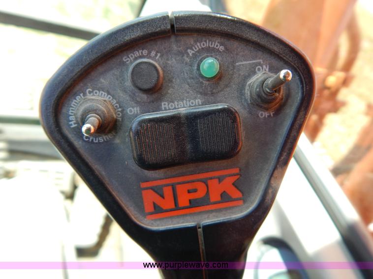 image for item H3456 2005 Case CX330 excavator