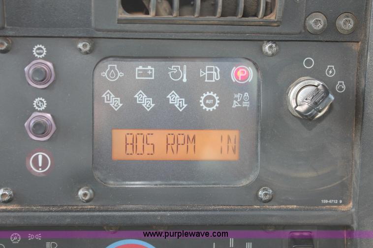 image for item H5674 2003 Caterpillar D6R XL Series II dozer