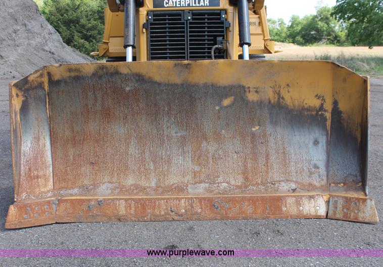 image for item H5674 2003 Caterpillar D6R XL Series II dozer
