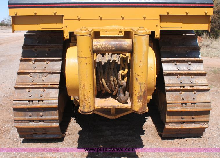 image for item H5674 2003 Caterpillar D6R XL Series II dozer