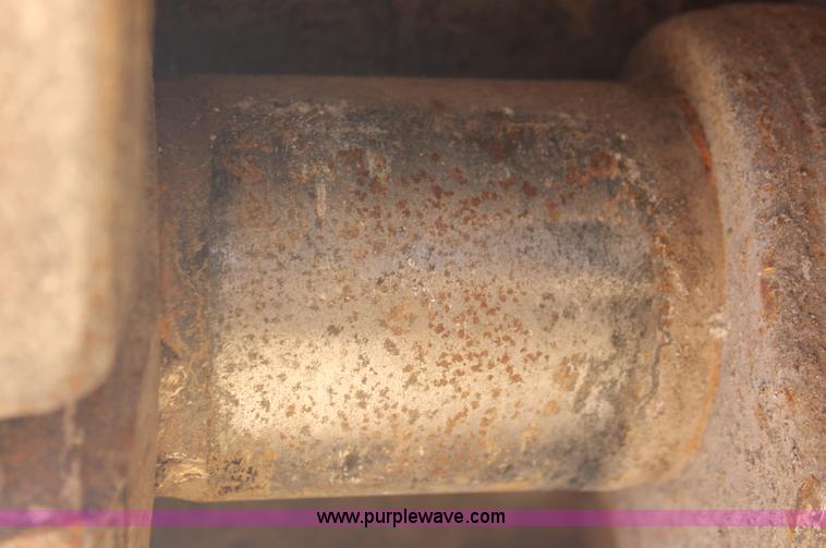 image for item H5674 2003 Caterpillar D6R XL Series II dozer