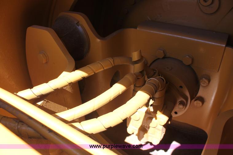 image for item H5675 2003 Caterpillar CP-433E vibratory padfoot compactor