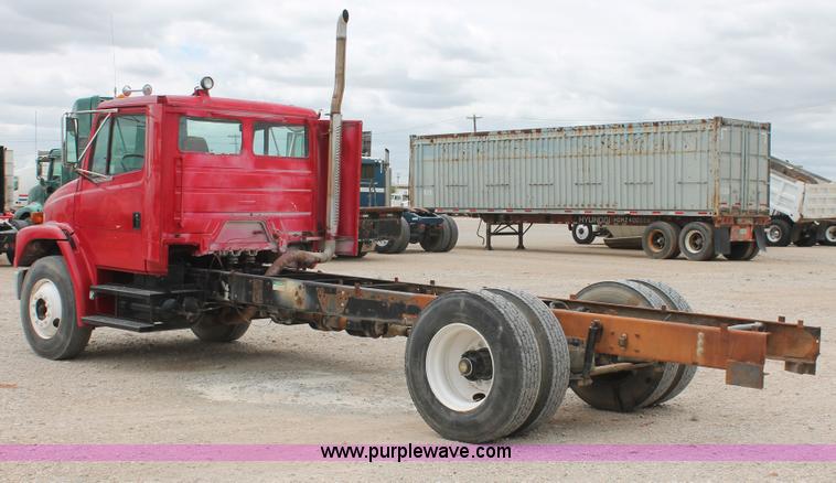 image for item H5680 1997 Freightliner FL80 semi truck