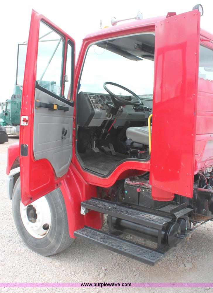 image for item H5680 1997 Freightliner FL80 semi truck