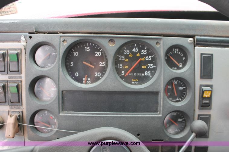 image for item H5680 1997 Freightliner FL80 semi truck