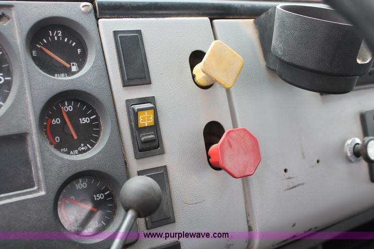 image for item H5680 1997 Freightliner FL80 semi truck