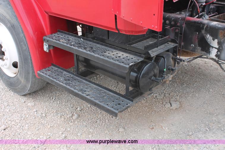 image for item H5680 1997 Freightliner FL80 semi truck