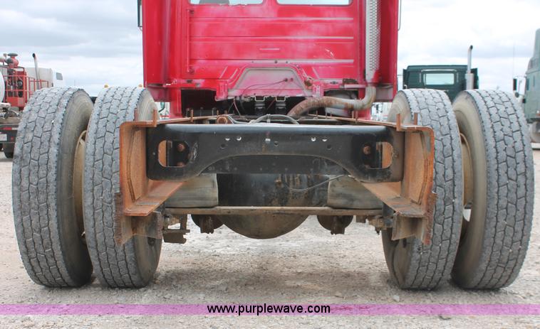 image for item H5680 1997 Freightliner FL80 semi truck