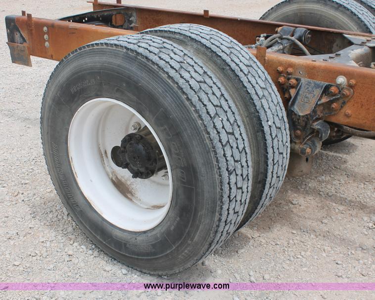 image for item H5680 1997 Freightliner FL80 semi truck