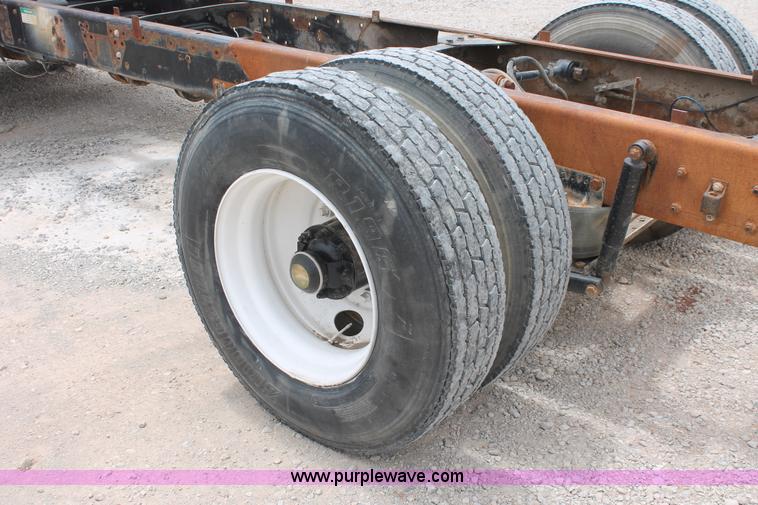 image for item H5680 1997 Freightliner FL80 semi truck