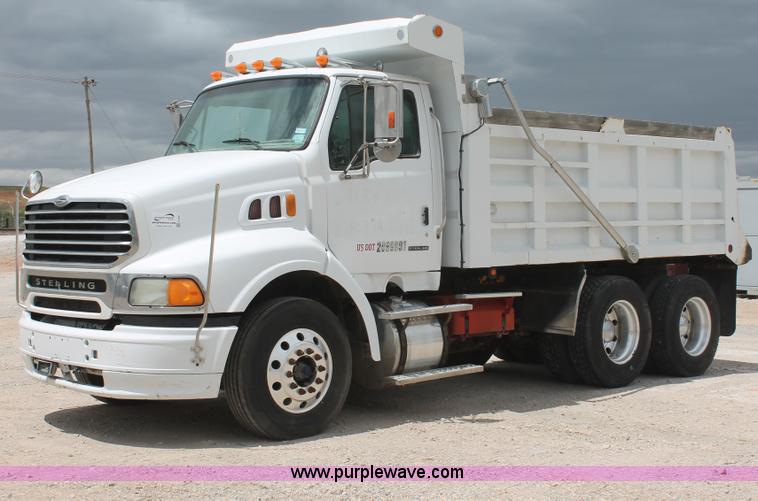 image for item H5681 2002 Sterling AT9500 Dump truck