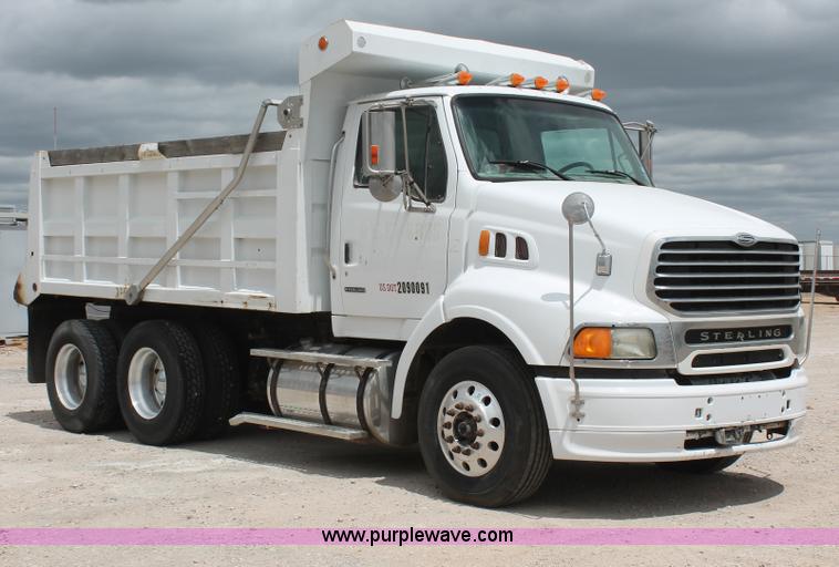 image for item H5681 2002 Sterling AT9500 Dump truck