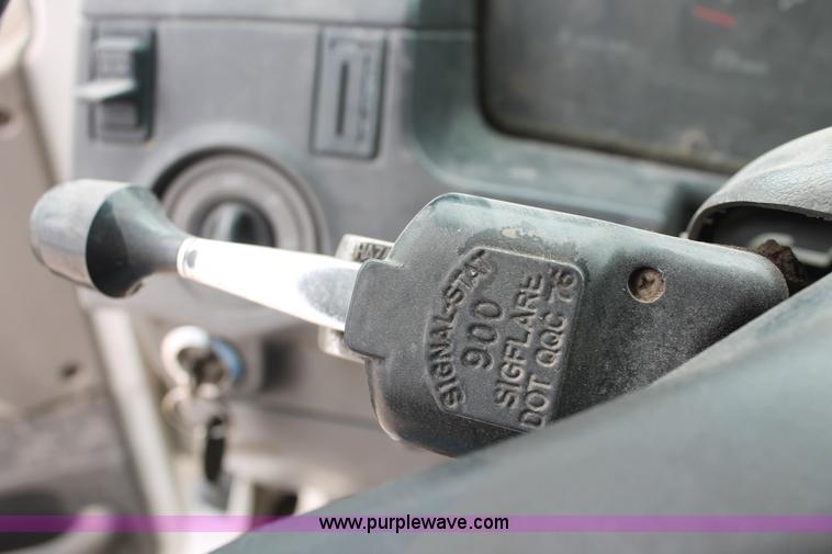 image for item H5681 2002 Sterling AT9500 Dump truck