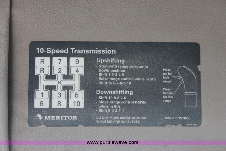 image for item H5681 2002 Sterling AT9500 Dump truck