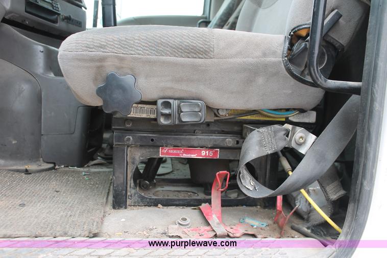 image for item H5681 2002 Sterling AT9500 Dump truck