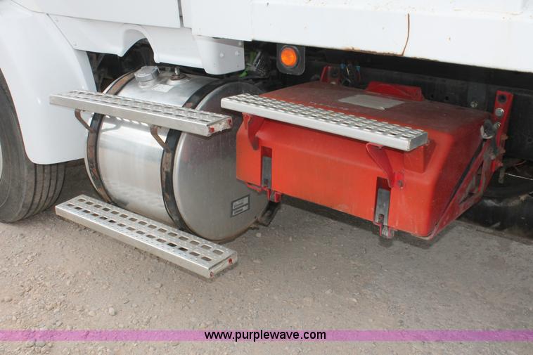 image for item H5681 2002 Sterling AT9500 Dump truck